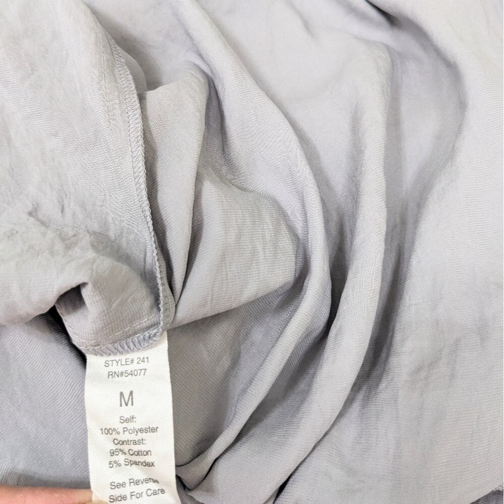 Grey Silver Cabi Knee Length Crepe Skirt medium Feminine Balletcore - Picture 7 of 7